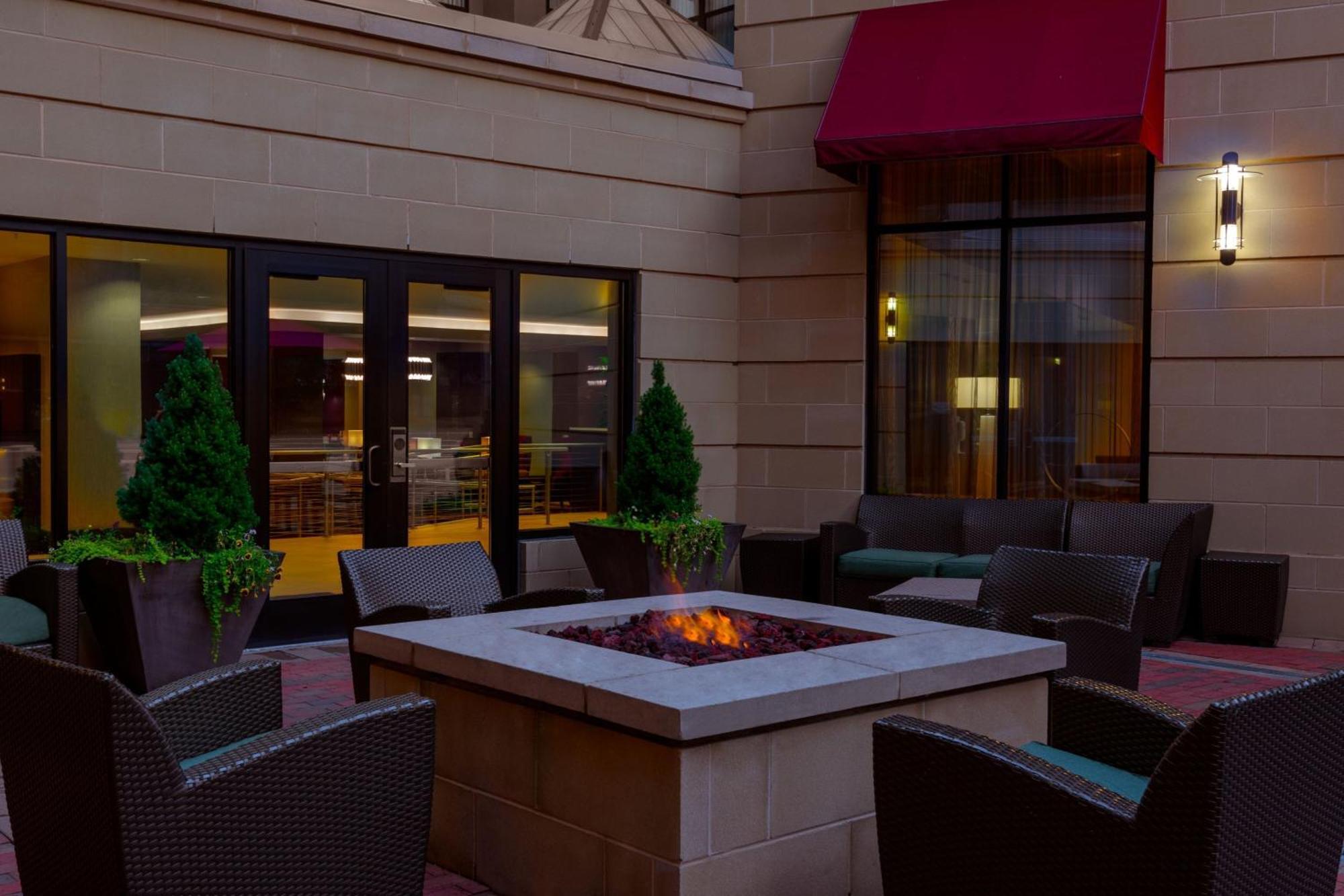 Residence Inn By Marriott Charlottesville Downtown Zewnętrze zdjęcie