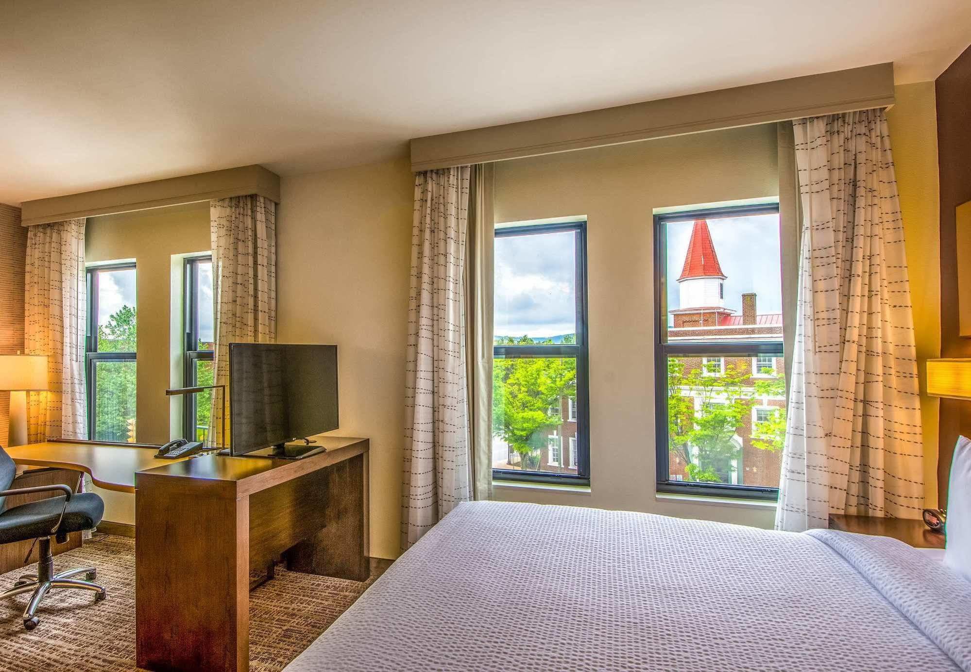 Residence Inn By Marriott Charlottesville Downtown Zewnętrze zdjęcie